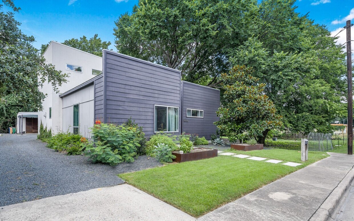 Primary Photo - Stunning custom built and designed home in...