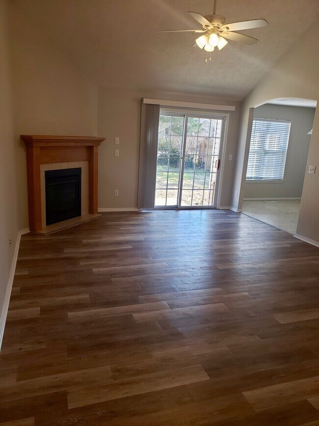 Building Photo - Great South East Location...East Battlefield & 65 Area