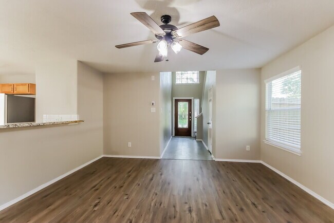 Foto del edificio - 330 Harbor Mist Dr