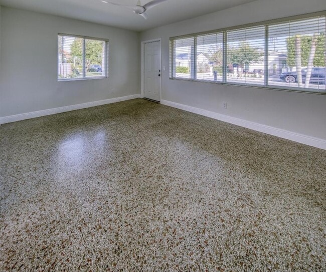 Building Photo - 1331 North N Street