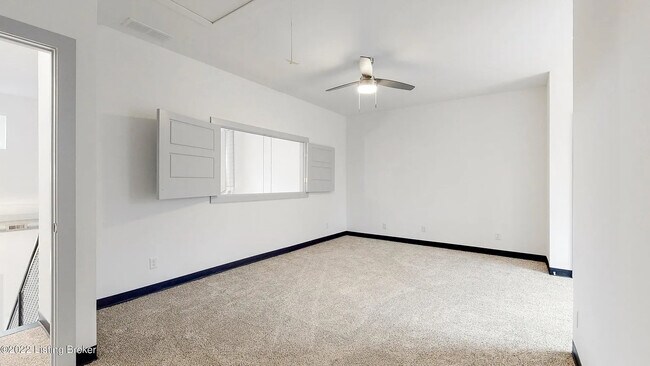 Foto del edificio - 716 Burnett Farm Ln