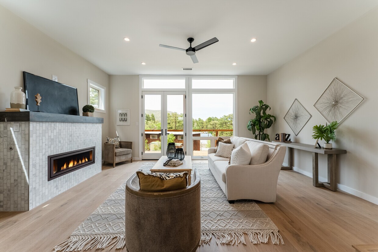 Foto principal - 3882 Bohr St