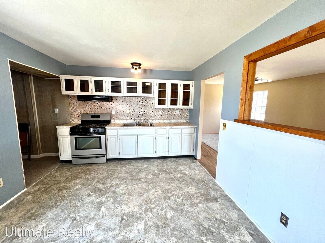 Primary Photo - 3 br, 2 bath House - 7378 Naples Dr.