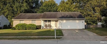 Building Photo - 2212 Wake Robin Dr