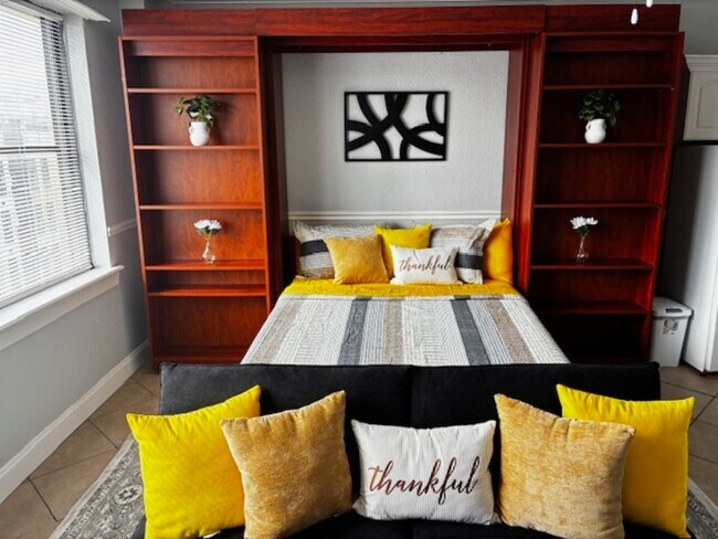 Foto del edificio - 311 W Ashley St