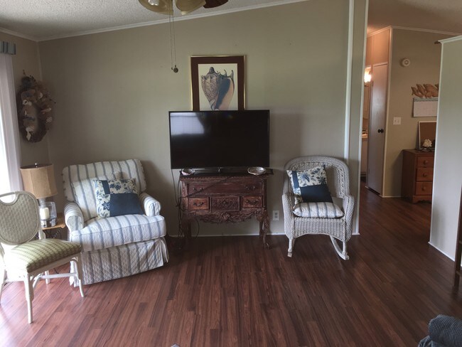 Building Photo - 738 Via Del Sol