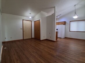 Building Photo - 1806 35th St S