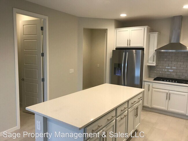 Building Photo - 3 br, 2.5 bath House - 3116 E Tina Dr