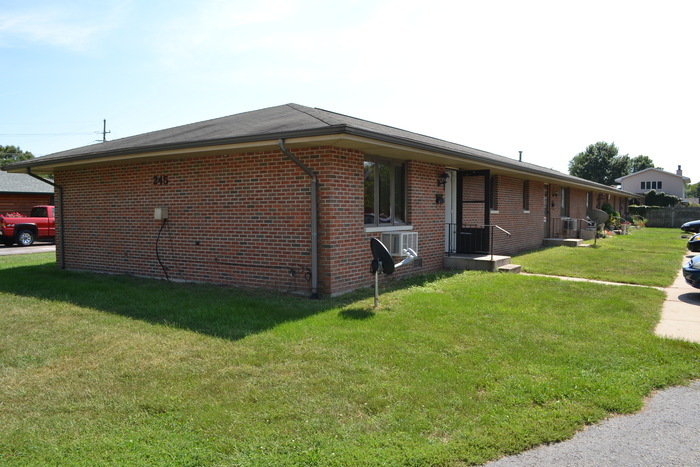 Primary Photo - Amazing 2 Bedroom and 1 Bathroom Apartment