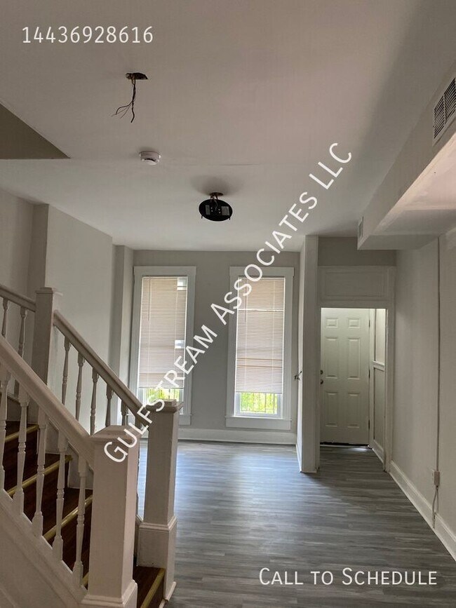 Foto del edificio - 3030 Belmont Ave