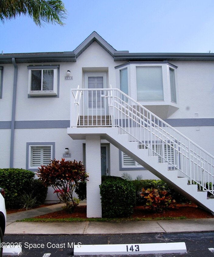 Primary Photo - 143 Ocean Park Ln