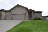 Primary Photo - Gorgeous 3 bedroom Available in May!