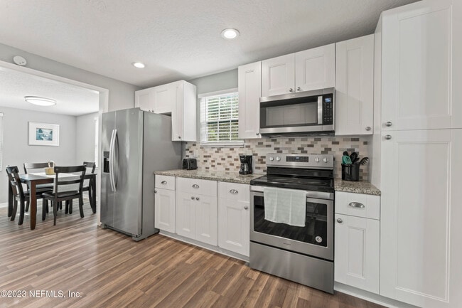 Building Photo - 1905 Niblick Dr