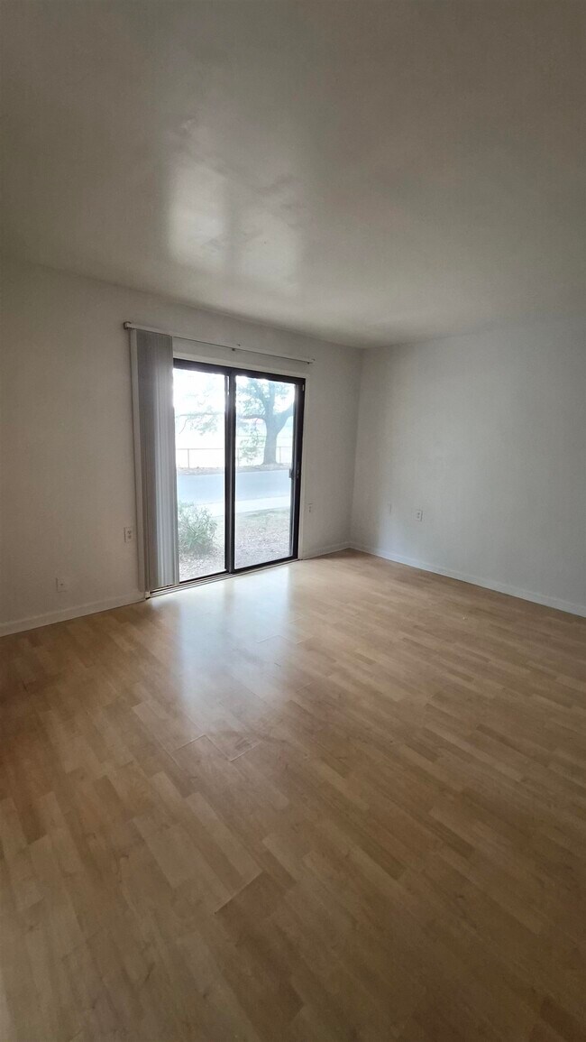 Foto del edificio - 329 Mabry St