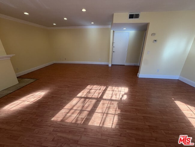 Foto del edificio - 698 S Berendo St