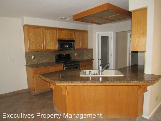 Foto del edificio - 3 br, 2 bath House - 757 Nighthawk Court