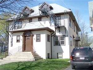 Primary Photo - 301 Wellington Ave