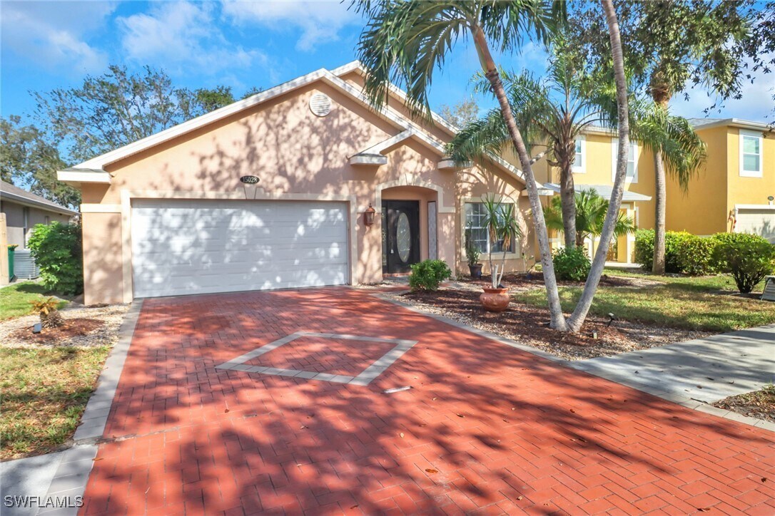 Foto principal - 15028 Savannah Dr