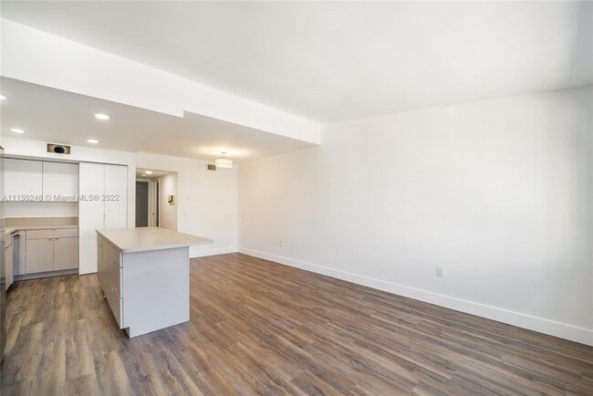 Building Photo - 6806 NW 166th Terrace