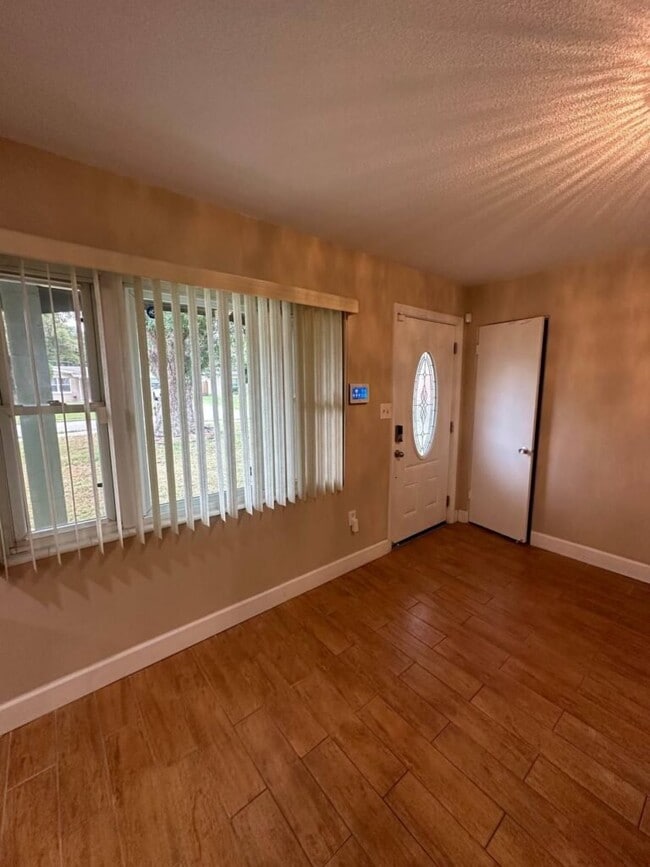 Photo - 6100 Tavendale Dr (Orlando, FL) House