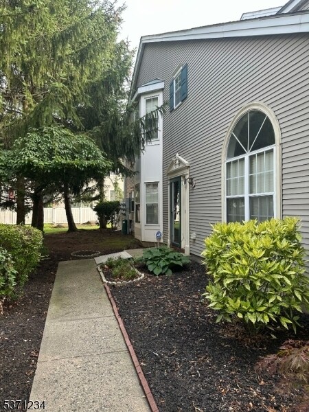 Foto del edificio - 40 Sapphire Ln