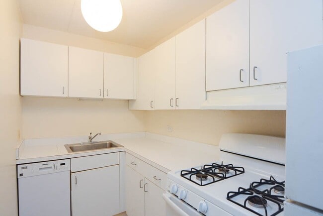 Foto del edificio - 622 W Wellington Ave