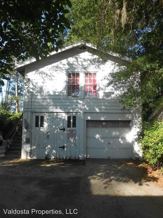 Primary Photo - 1208 1/2 N Toombs St
