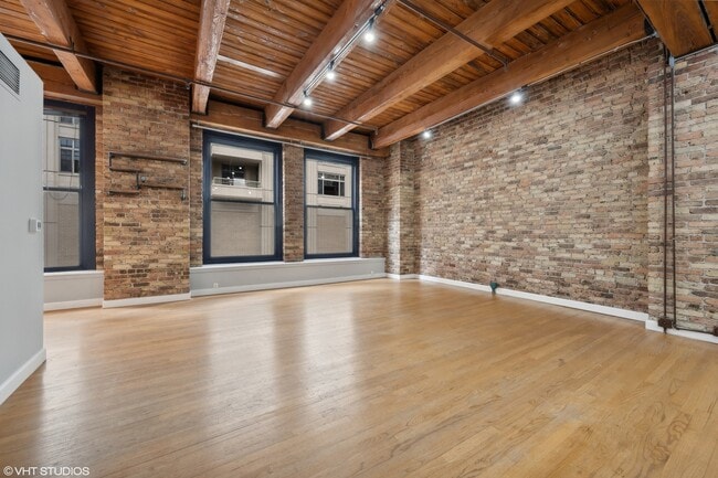 Building Photo - 540 N Lake Shore Dr