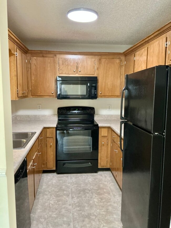 Building Photo - 3787 Man O War Blvd