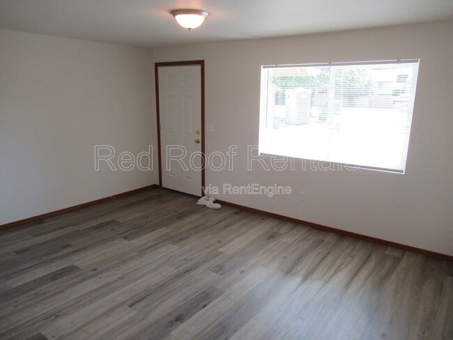 Foto del edificio - 14212 Pacific Ave S