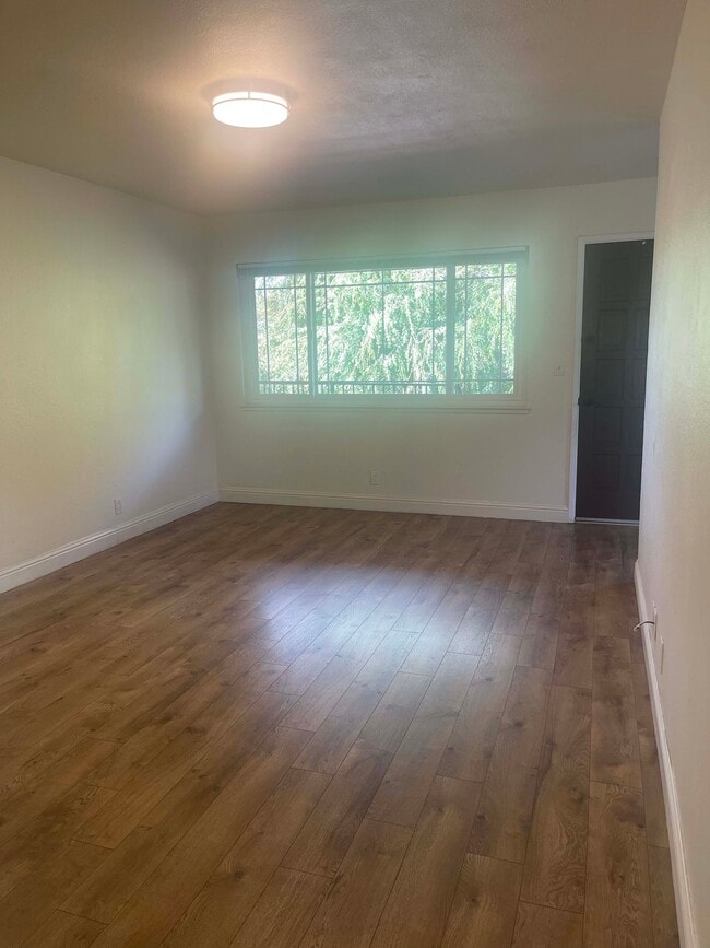 Foto del edificio - 1119 Starbird Cir