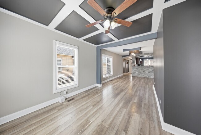 Foto del edificio - 810 Superior St