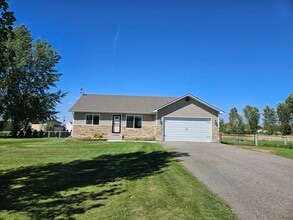 Building Photo - 4007 E 66 N