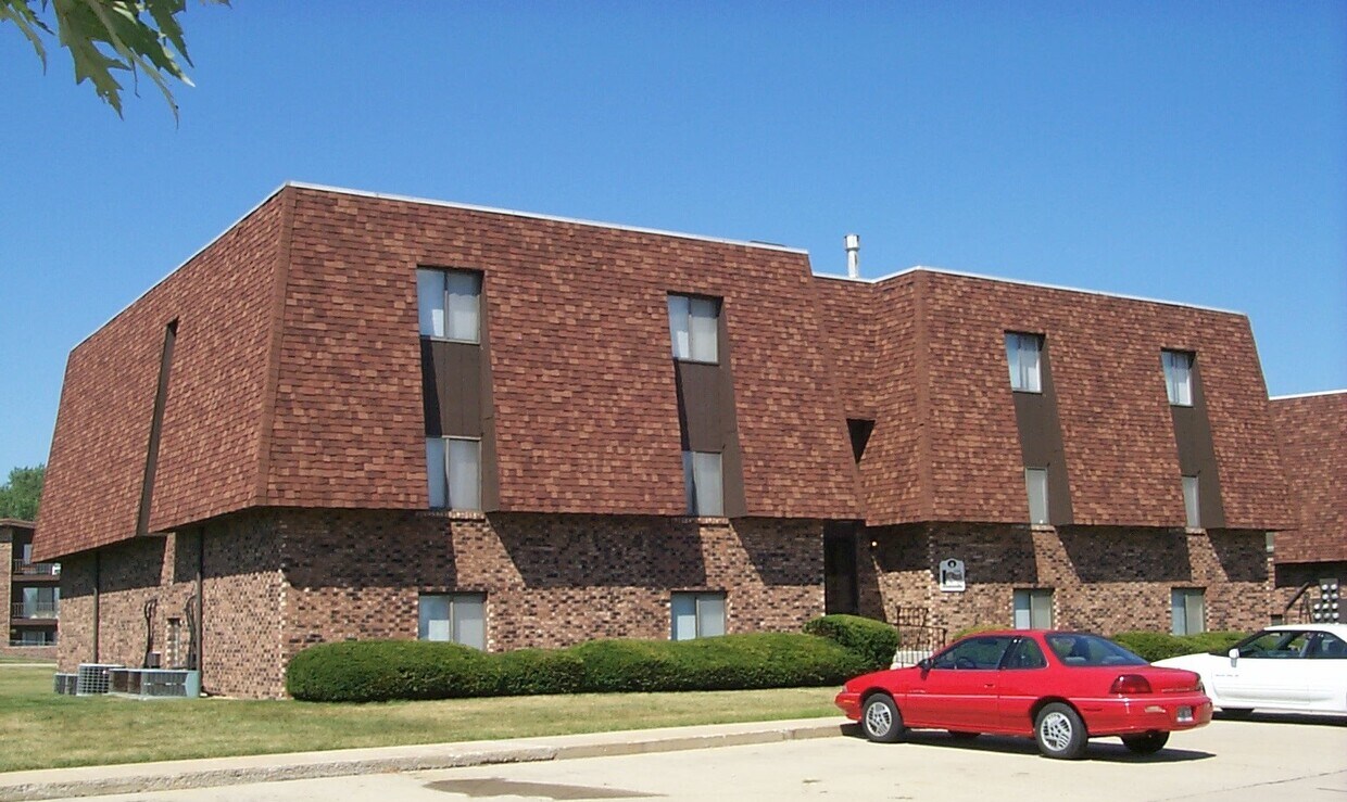 1510 Northbrook Dr Unit A10, Normal, IL 61761 Apartments 1510