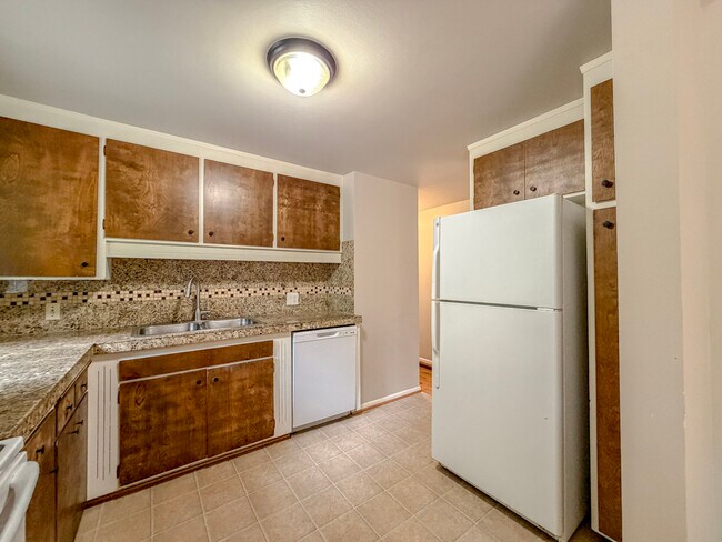 Foto del edificio - 5414 Firwood Dr