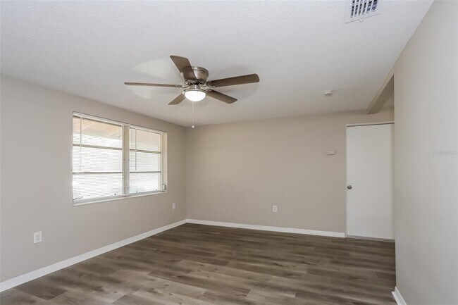 Foto del edificio - 4655 48th Ave N