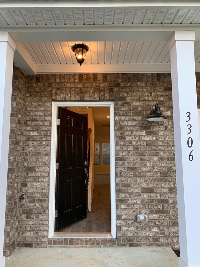 Foto del edificio - 3306 Deerchase Cir