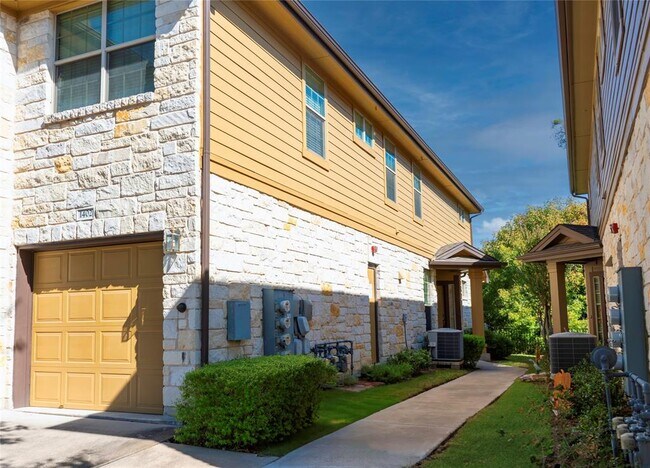 Building Photo - 1310 W Parmer Ln