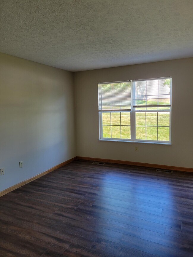 Foto del edificio - 222 Sandridge Dr