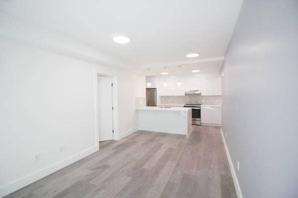 Building Photo - 3 bedroom in San Francisco CA 94110