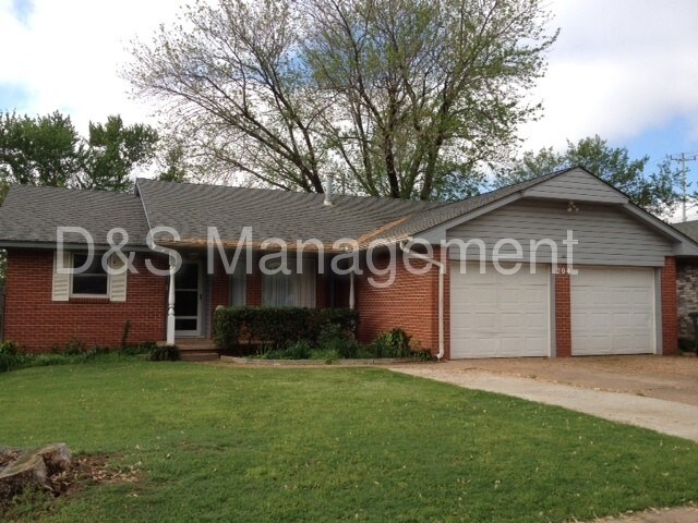 Foto principal - 204 E 30th St