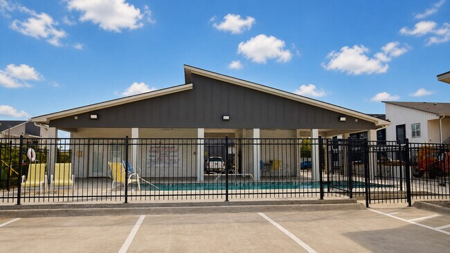 Foto del edificio - 1326 Prairie Dr