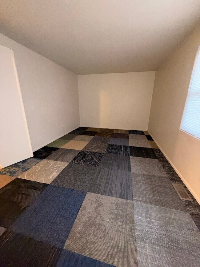 Foto del edificio - 5563 Allemong Dr