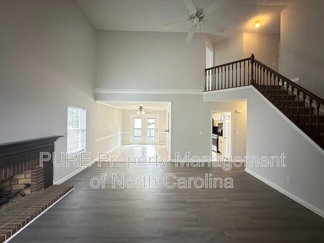 Building Photo - 5206 Fennell St