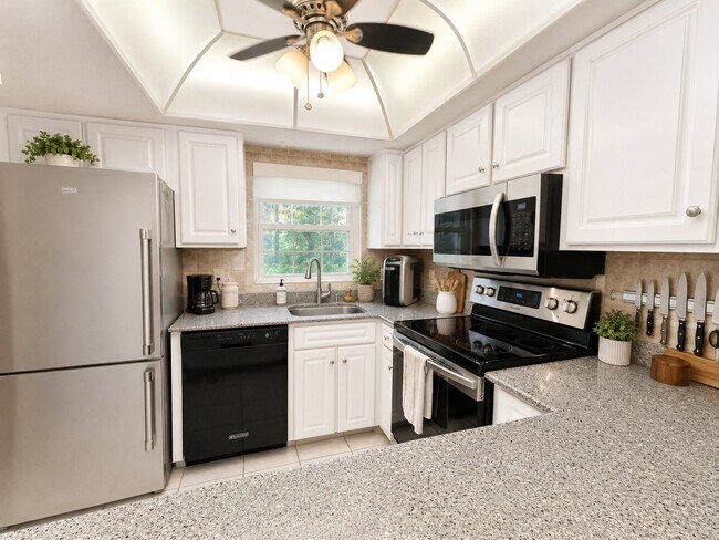 Foto del edificio - 1287 McMullen Booth Rd