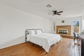 Building Photo - 9632 N 58th Ln