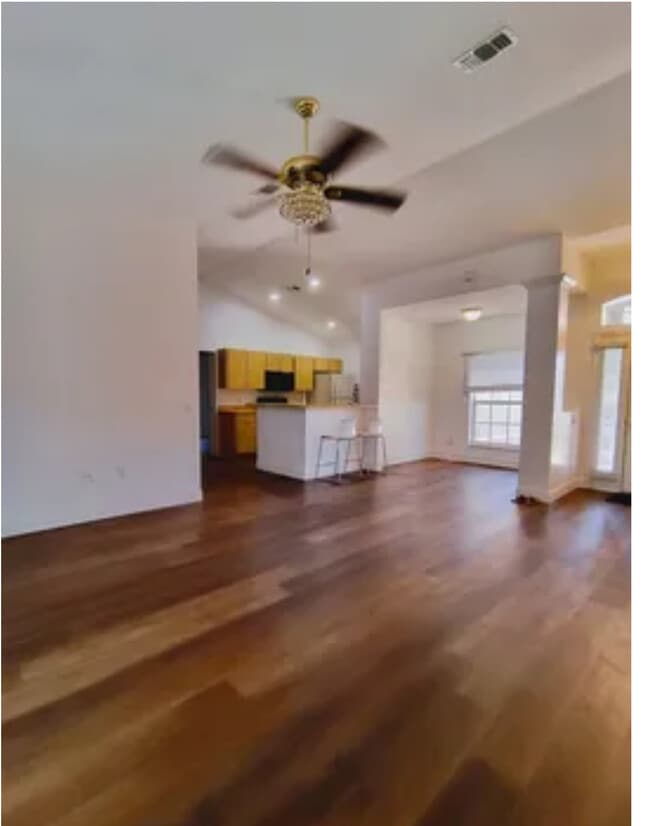 Building Photo - 807 Ware Ave NE