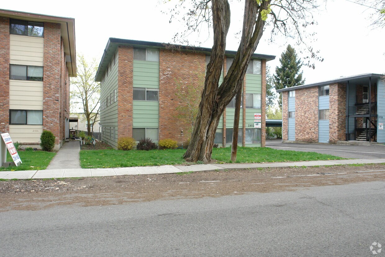 Building Photo - 2102 W 1st Ave