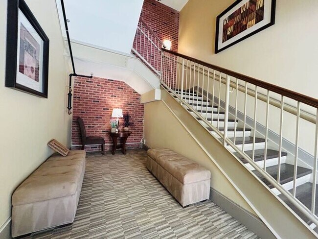 Foto del edificio - 9020 Lorton Station Blvd