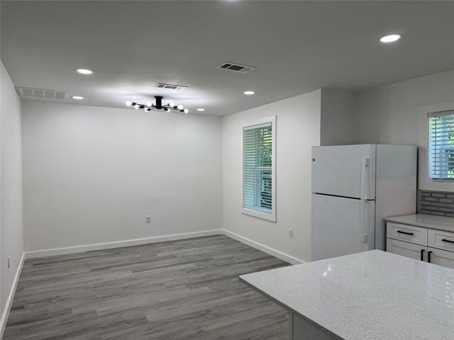 Foto del edificio - 310 Sunset Ct